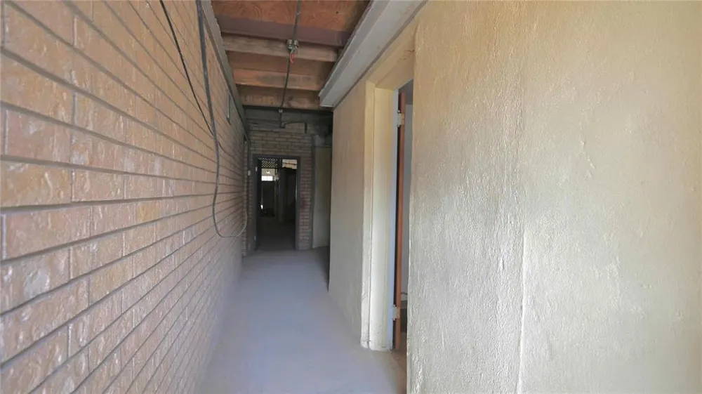 111 W Gilbert Street Henrietta, TX 76365