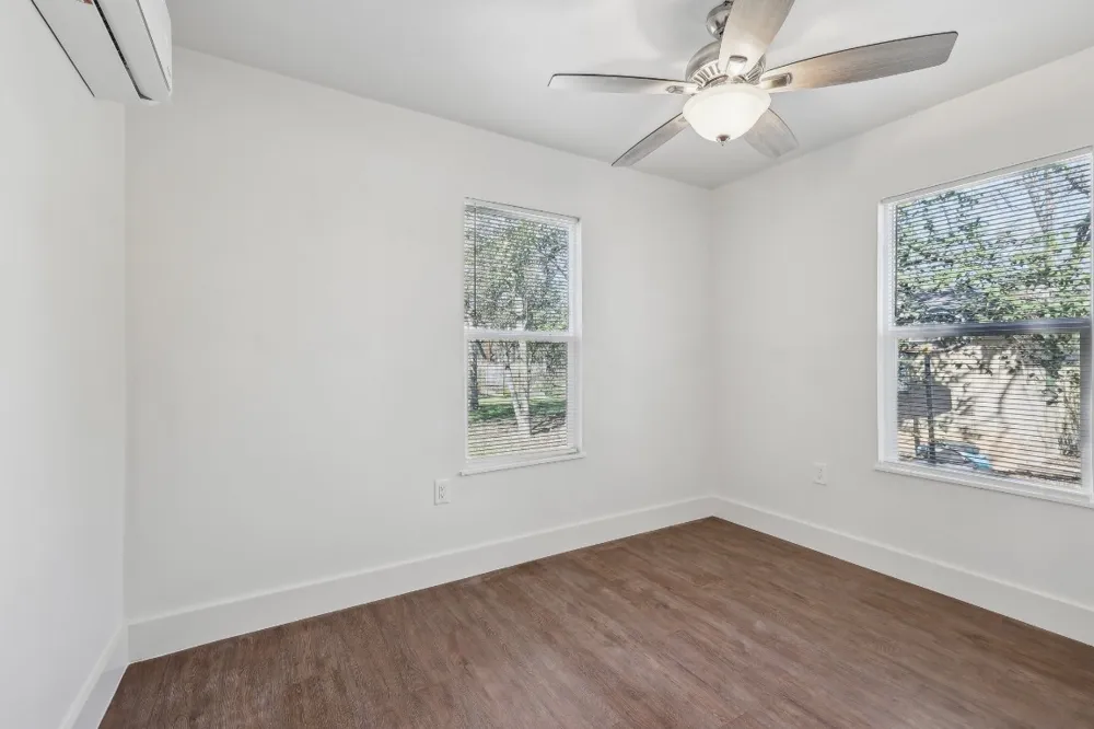 304 Harris Street Smithville, TX 78957