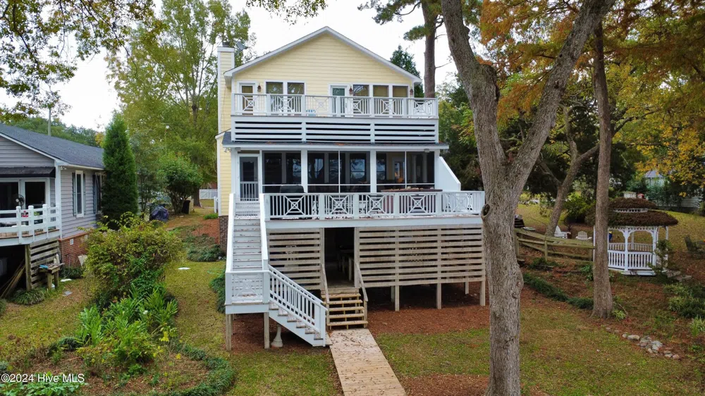 107 S Main Street Bath, NC 27808