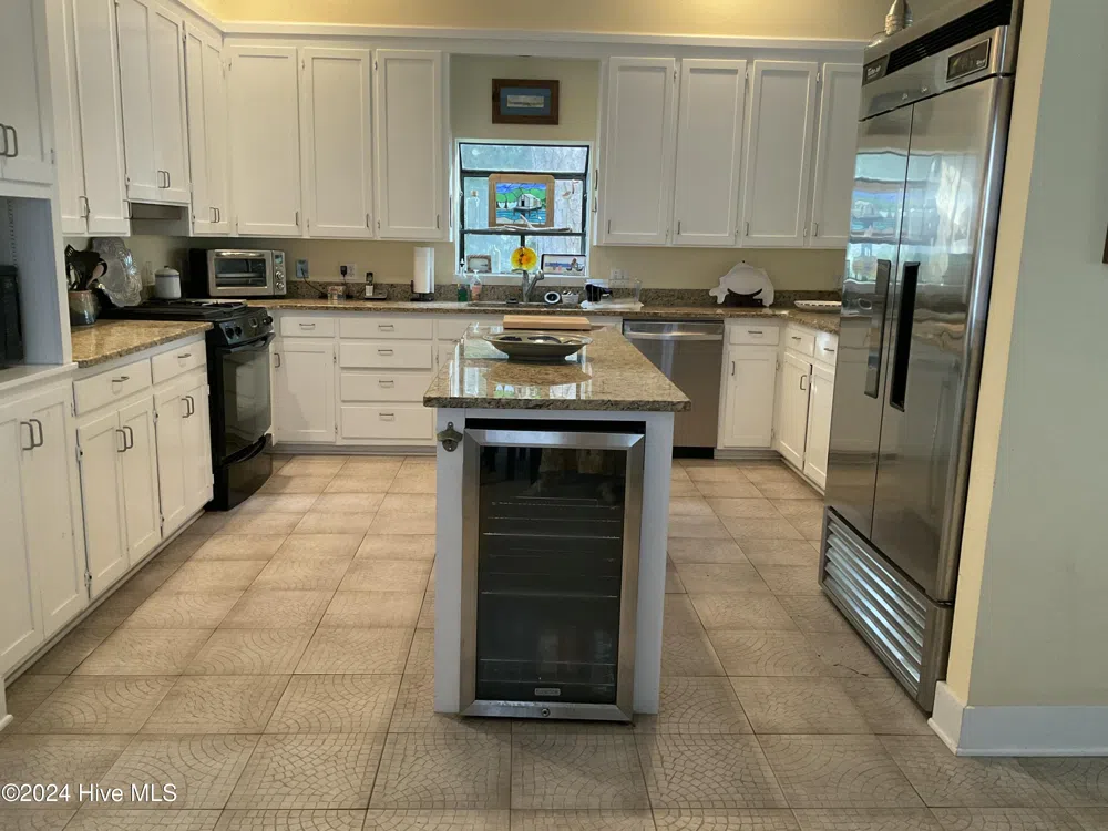 107 S Main Street Bath, NC 27808