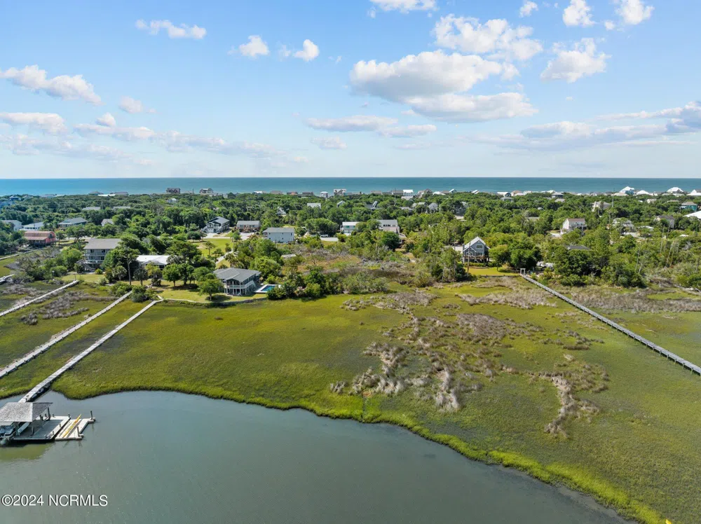 6912 Canal Drive Emerald Isle, NC 28594