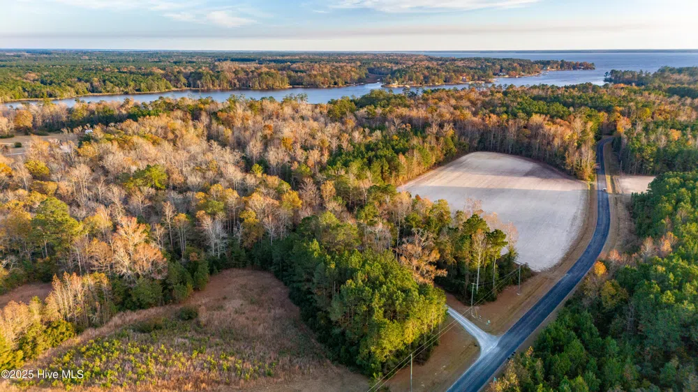 821 Bennett Neck Road Grantsboro, NC 28529
