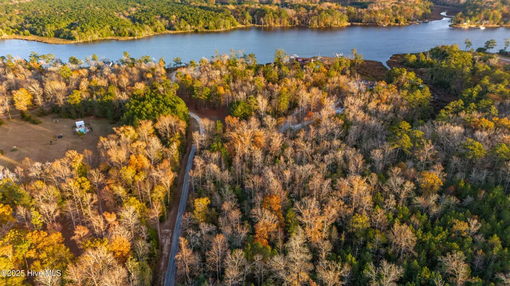 821 Bennett Neck Road Grantsboro, NC 28529