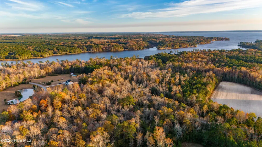 821 Bennett Neck Road Grantsboro, NC 28529