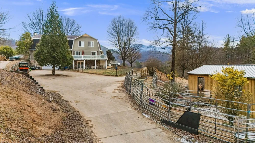 Bob Penland Hayesville, NC 28904