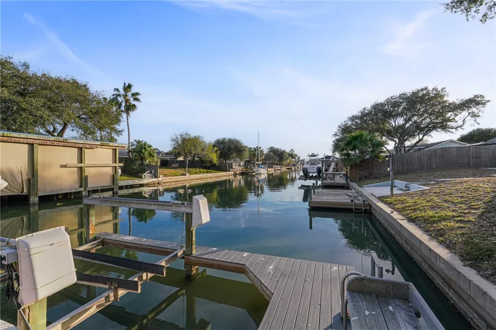 13907 Sea Horse Ave Corpus Christi, TX 78418