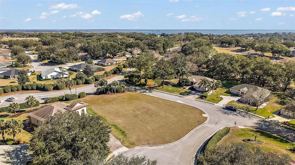 5049 HARBOR HEIGHTS Lady Lake, FL 32159