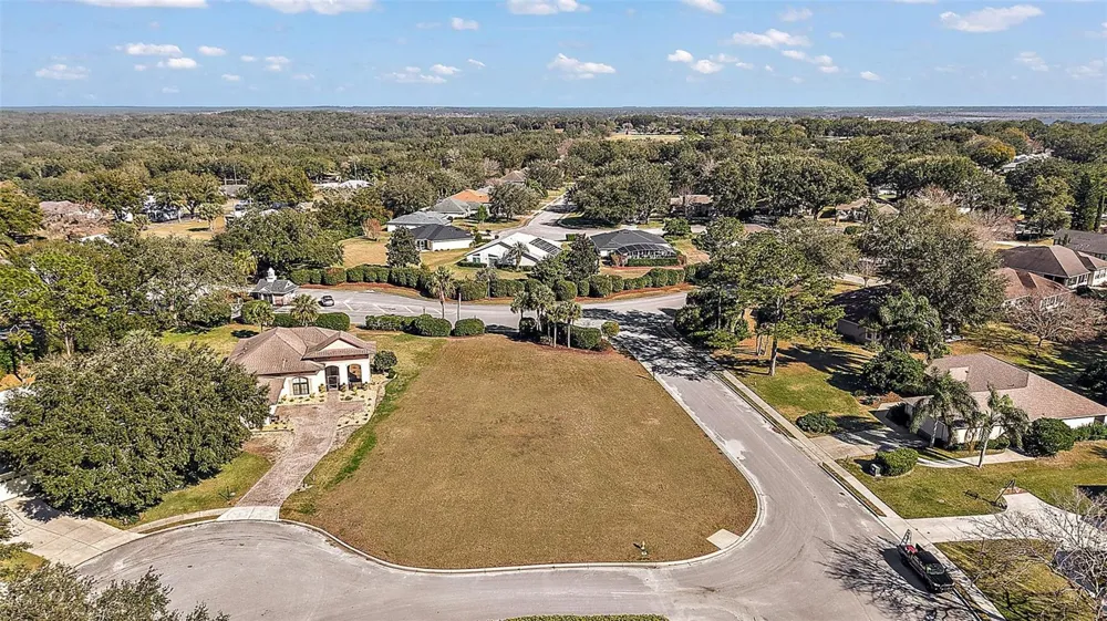 5049 HARBOR HEIGHTS Lady Lake, FL 32159