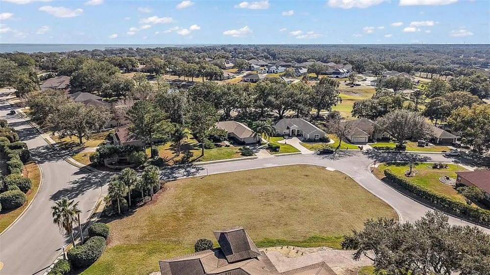 5049 HARBOR HEIGHTS Lady Lake, FL 32159