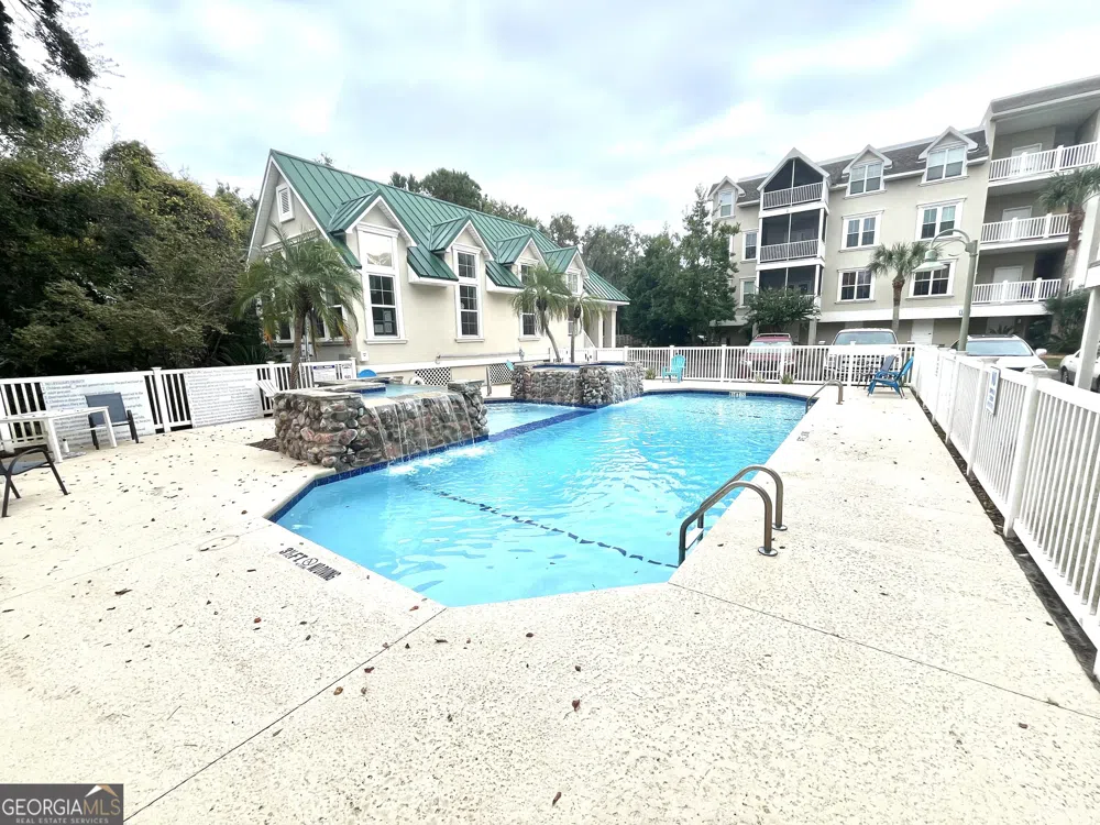 122 Shady Brook Cir DR St. Simons, GA 31522