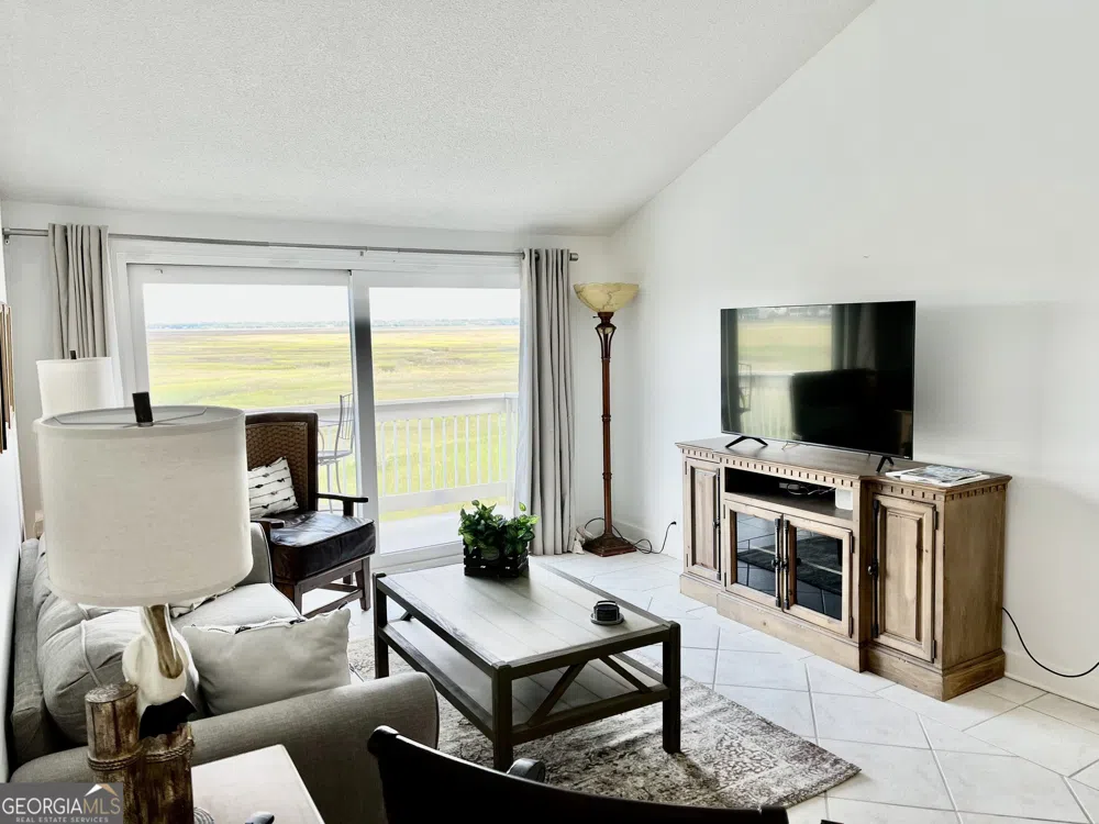 372 Moss Oak CIR St. Simons, GA 31522