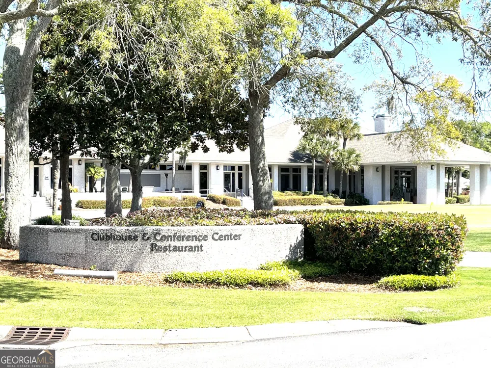 372 Moss Oak CIR St. Simons, GA 31522