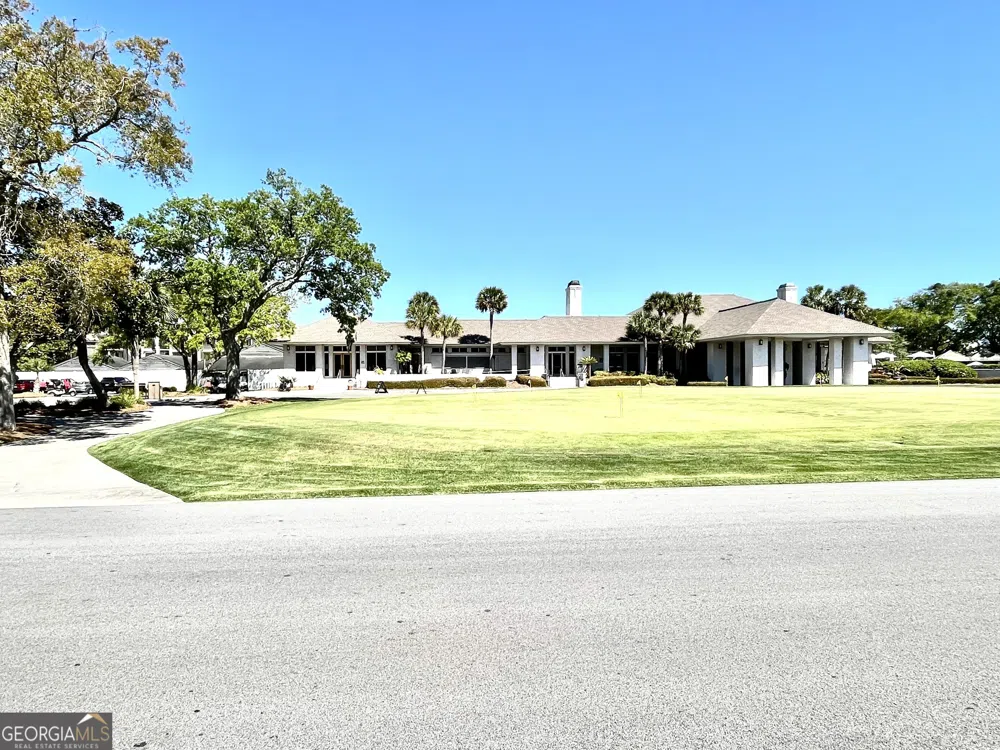 372 Moss Oak CIR St. Simons, GA 31522
