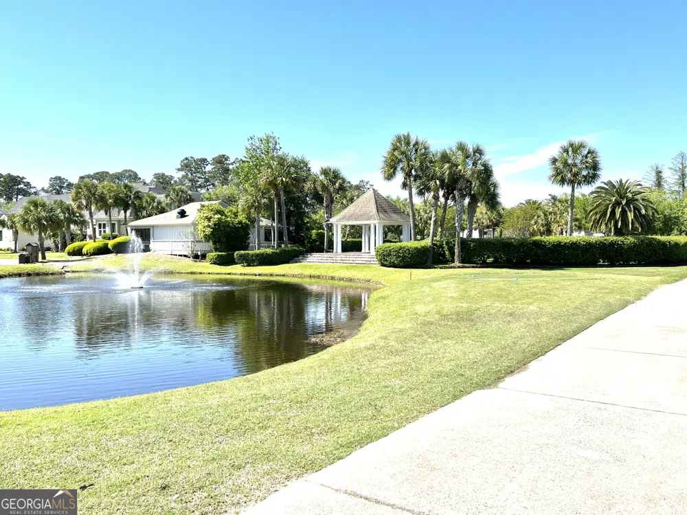 372 Moss Oak CIR St. Simons, GA 31522