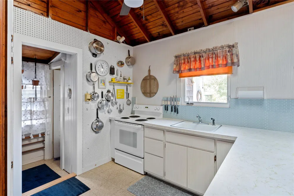 760 Surf Road Ocean Beach, NY 11770