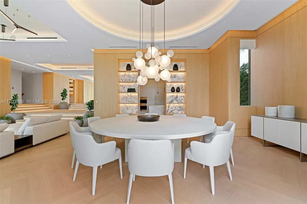 1006 Links Drive Miami Beach, FL 33109