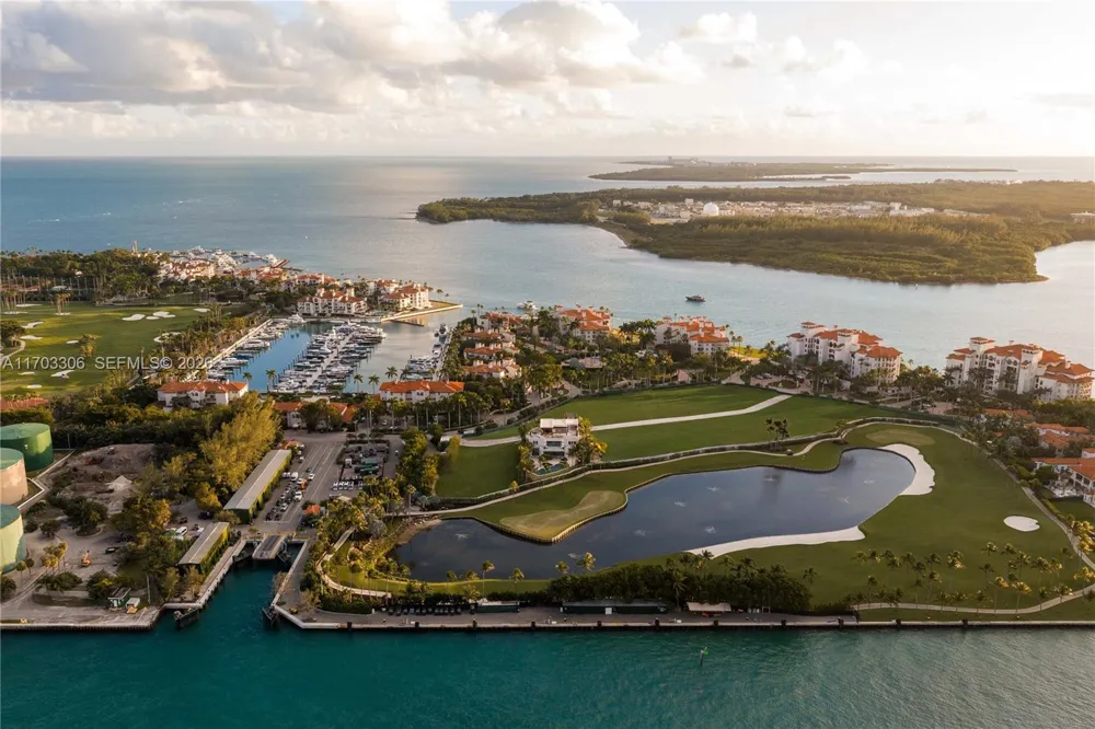 1006 Links Drive Miami Beach, FL 33109