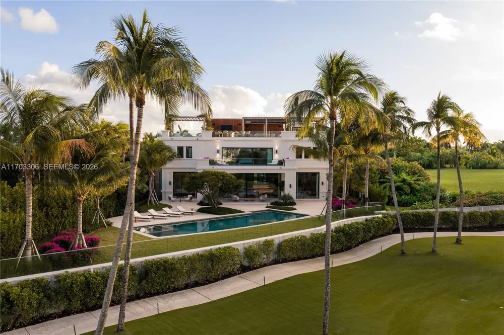 1006 Links Drive Miami Beach, FL 33109