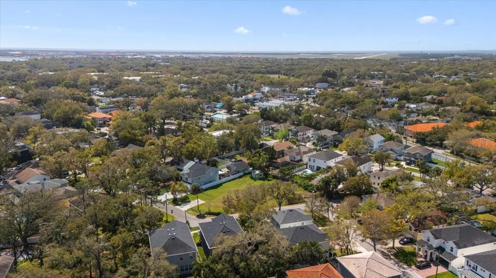 5801 S 2ND STREET Tampa, FL 33611