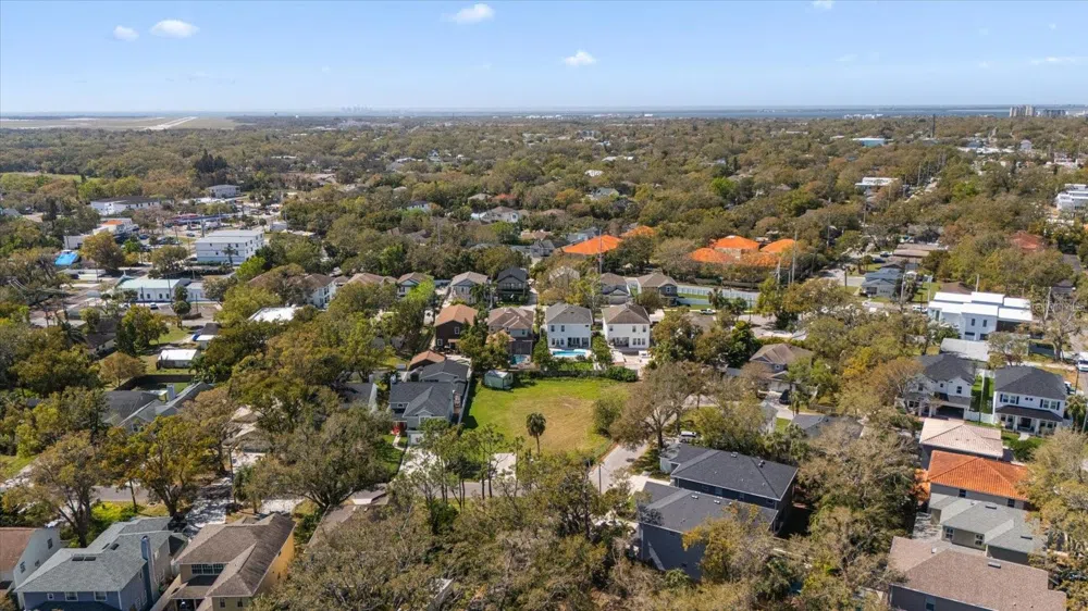 5801 S 2ND STREET Tampa, FL 33611