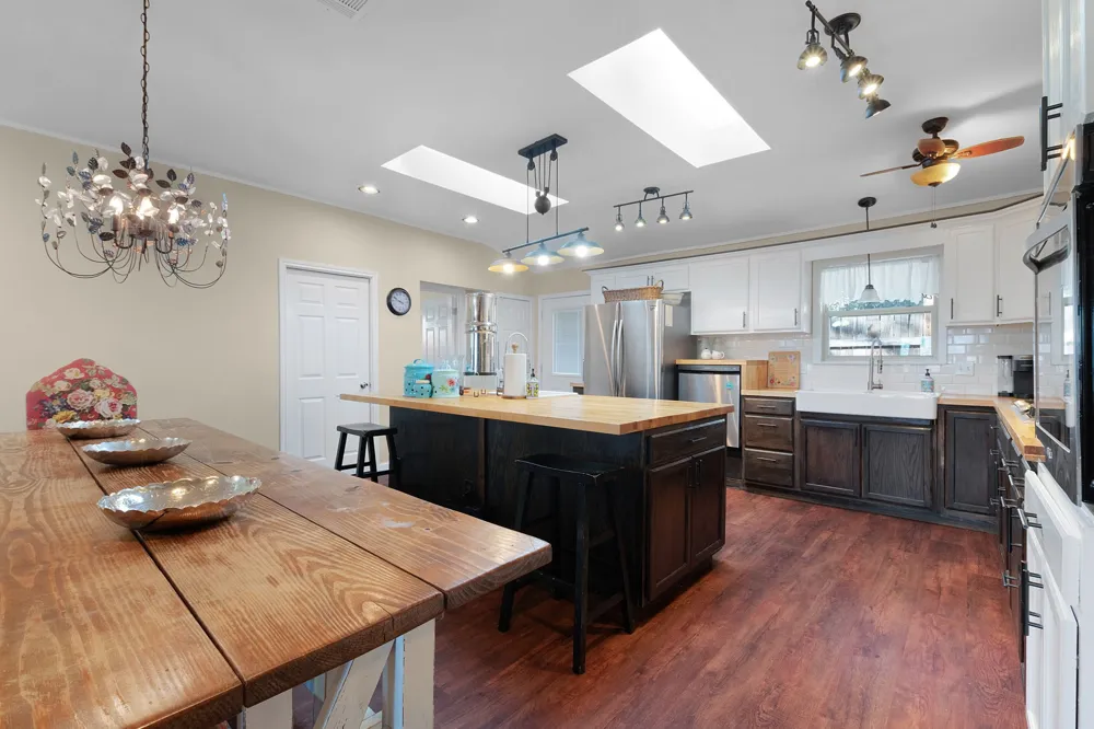 801 E Avenue C Lampasas, TX 76550