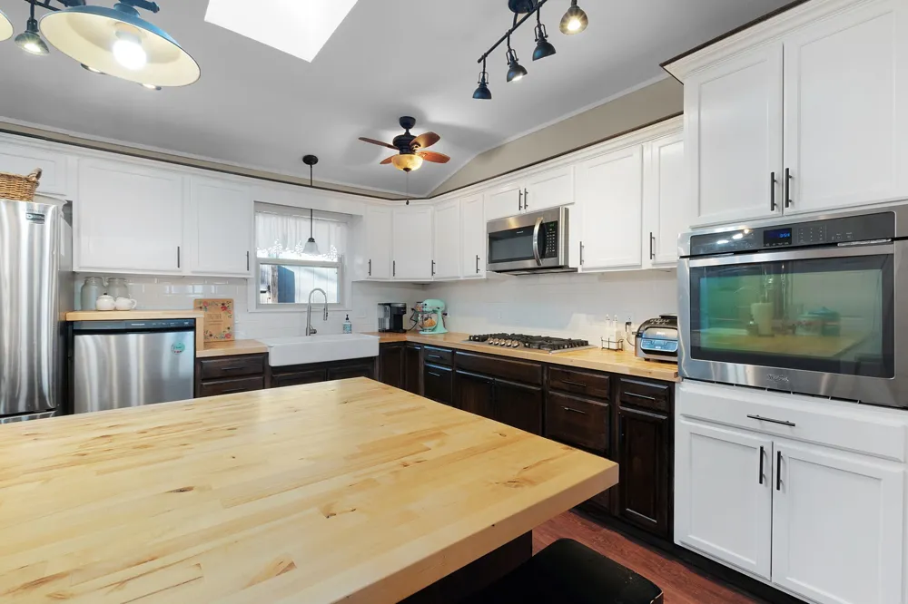 801 E Avenue C Lampasas, TX 76550