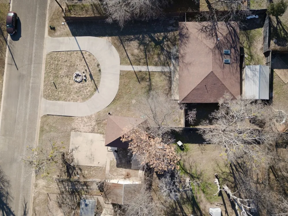 801 E Avenue C Lampasas, TX 76550