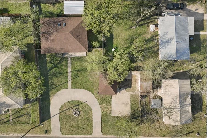 801 E Avenue C Lampasas, TX 76550