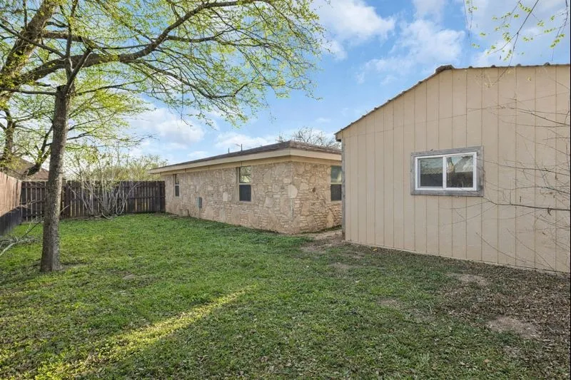 801 E Avenue C Lampasas, TX 76550
