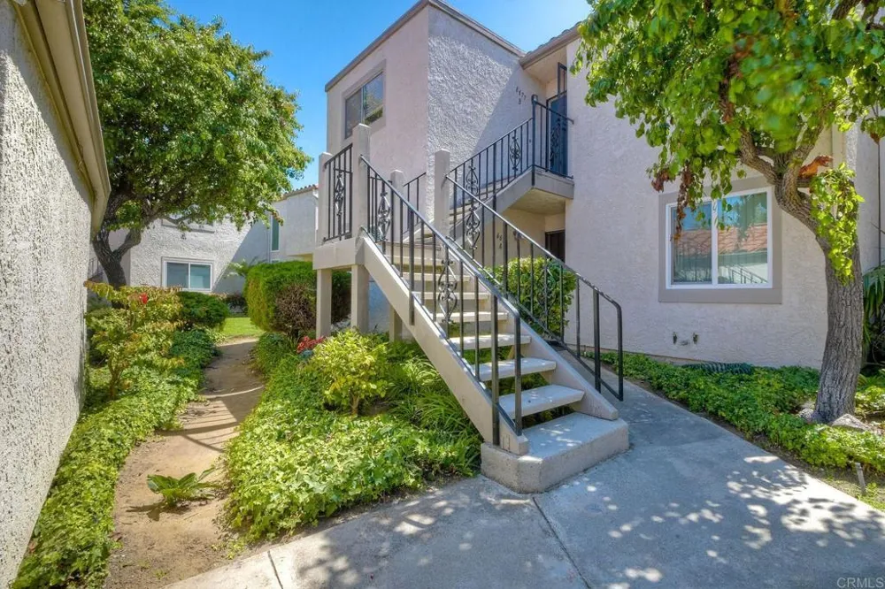 6677 Paseo Del Norte #B Carlsbad, CA 92011
