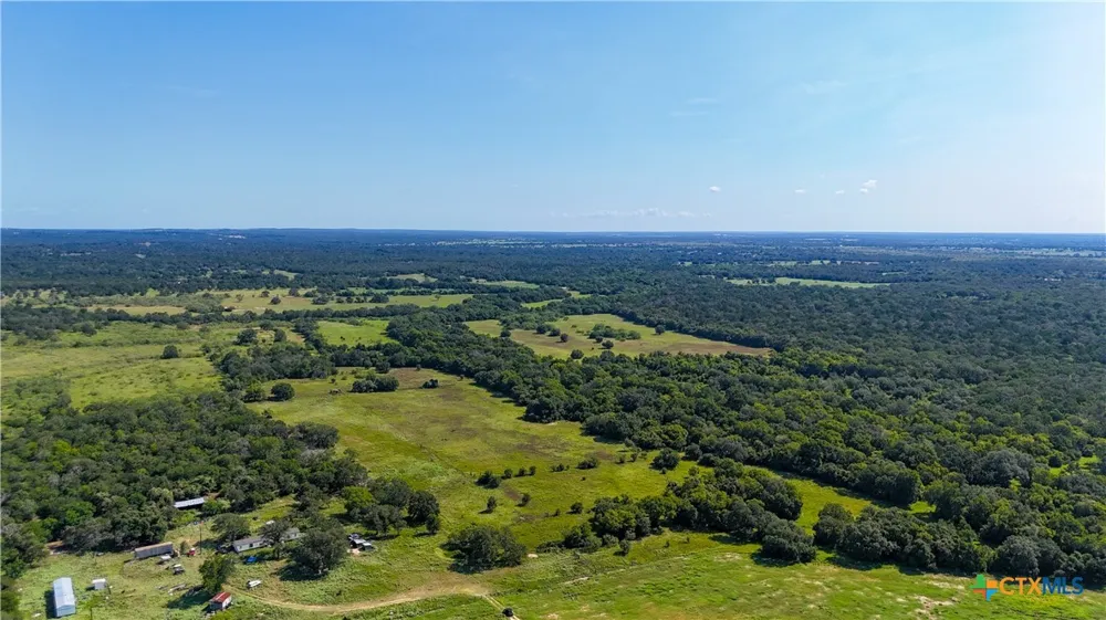 985 Dewberry Lane Harwood, TX 78632