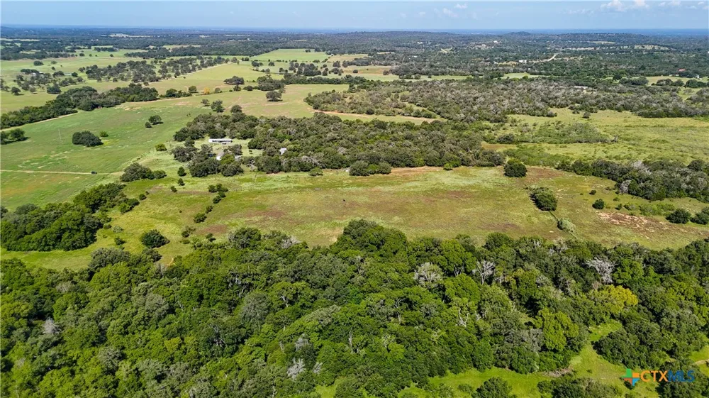 985 Dewberry Lane Harwood, TX 78632
