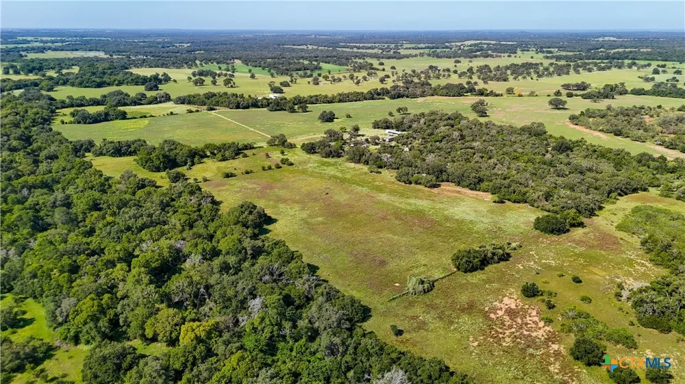 985 Dewberry Lane Harwood, TX 78632