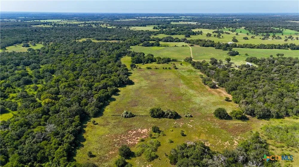 985 Dewberry Lane Harwood, TX 78632