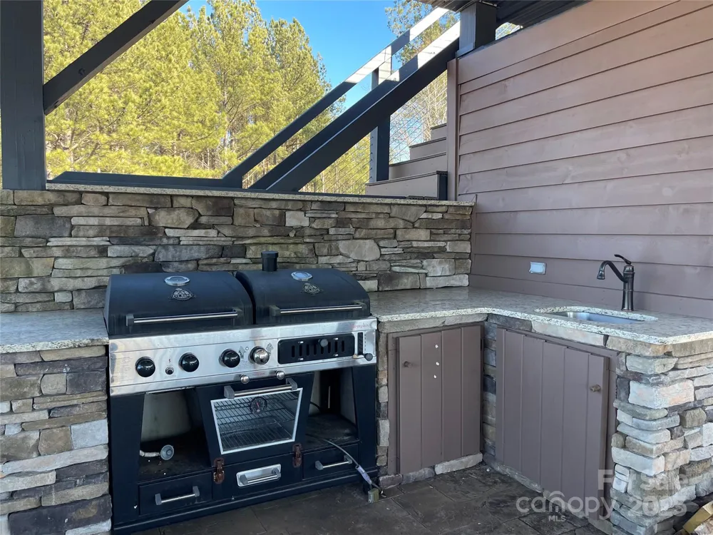 109 Shortoff Trail Valdese, NC 28655