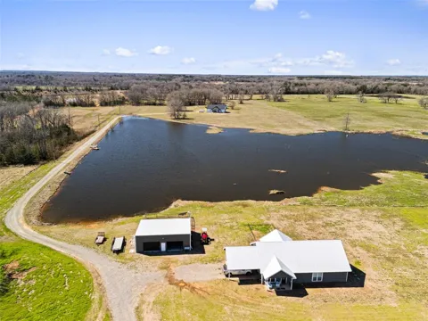 385 County Road 3104