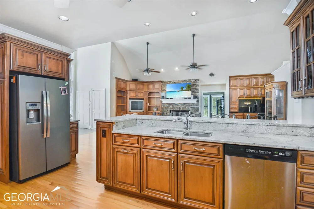 460 Dixie RD Covington, GA 30014