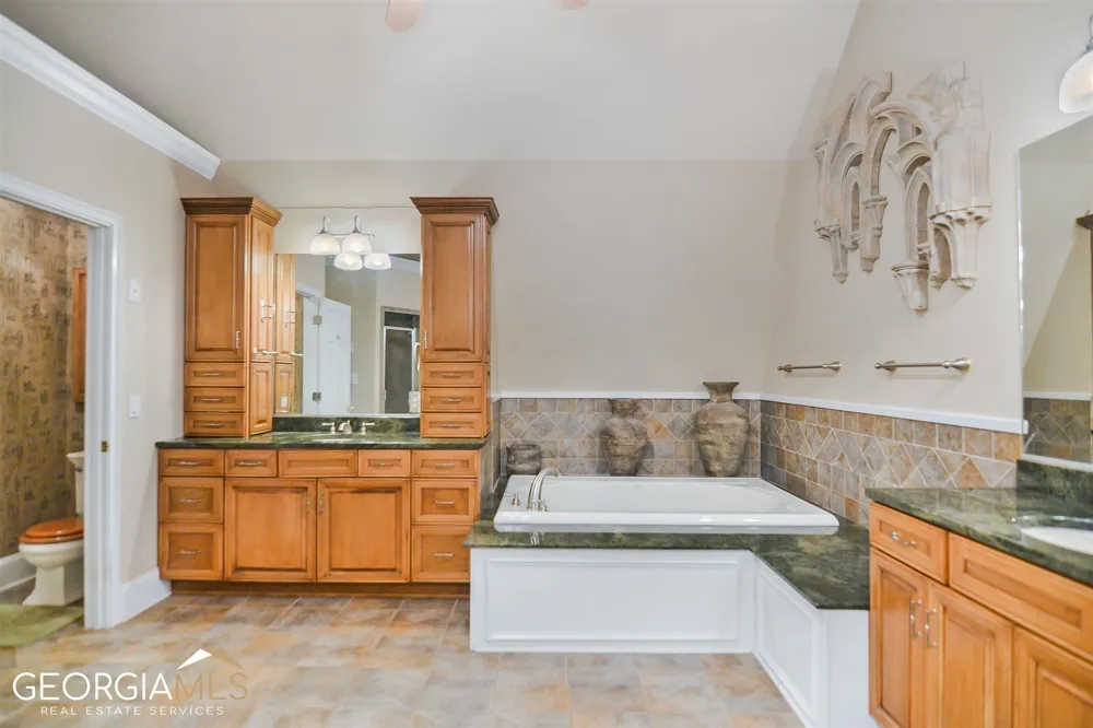 460 Dixie RD Covington, GA 30014