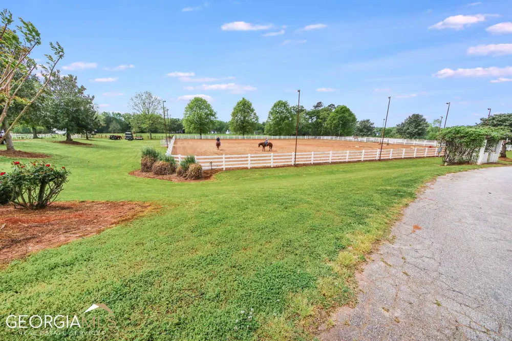 460 Dixie RD Covington, GA 30014