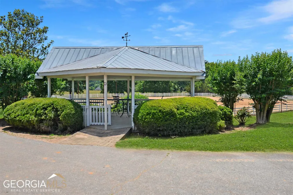 460 Dixie RD Covington, GA 30014
