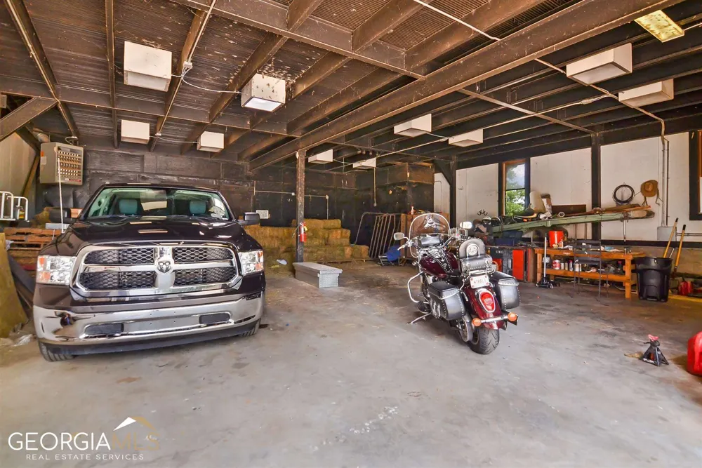 460 Dixie RD Covington, GA 30014