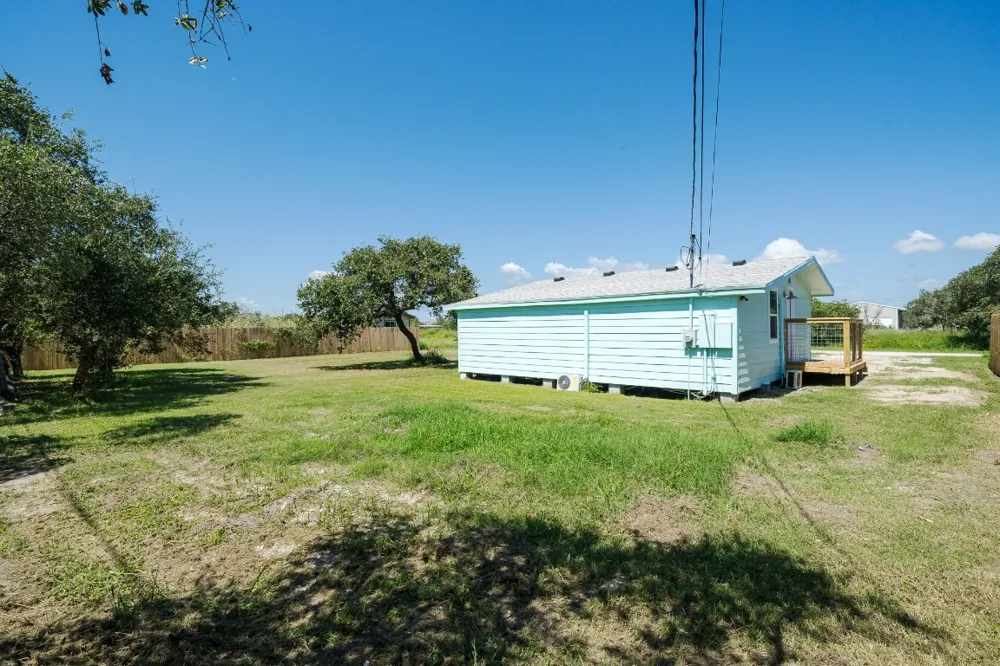 248 Post Oak Lane Rockport, TX 78382