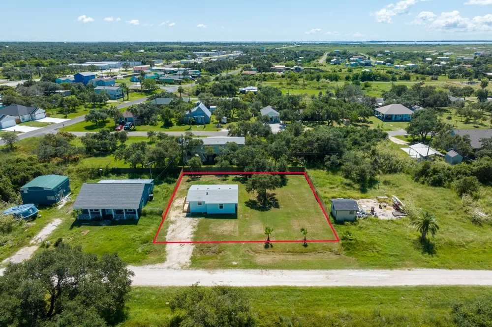 248 Post Oak Lane Rockport, TX 78382