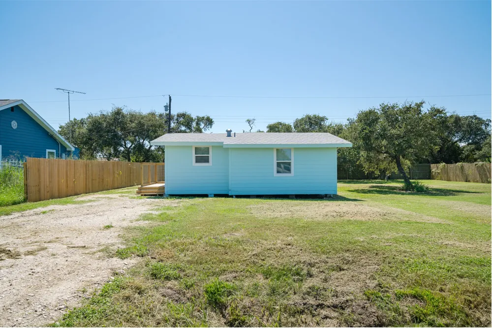 248 Post Oak Lane Rockport, TX 78382