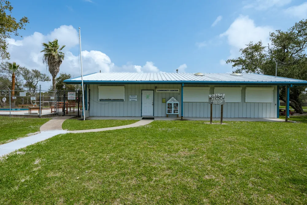 248 Post Oak Lane Rockport, TX 78382