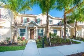 8981 SHINE DR #8981 Kissimmee, FL 34747