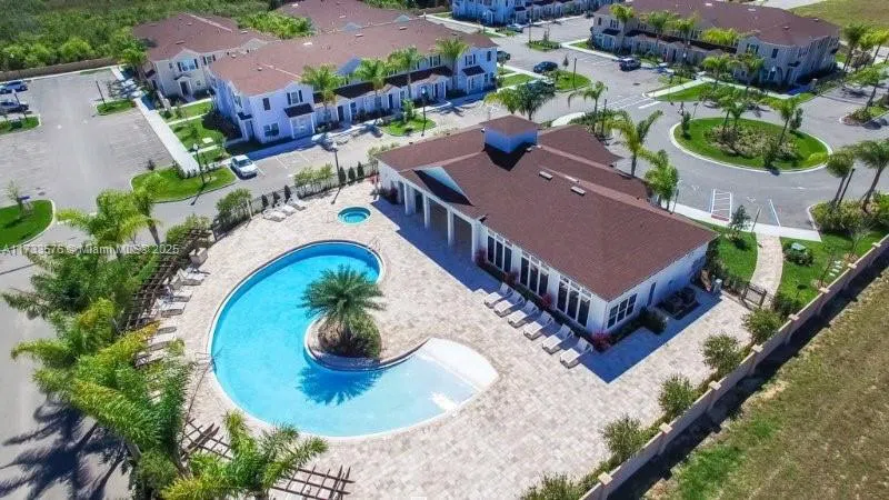 8981 SHINE DR #8981 Kissimmee, FL 34747