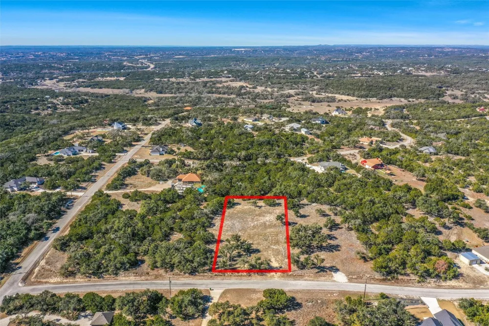 280 Kellog Fischer, TX 78623