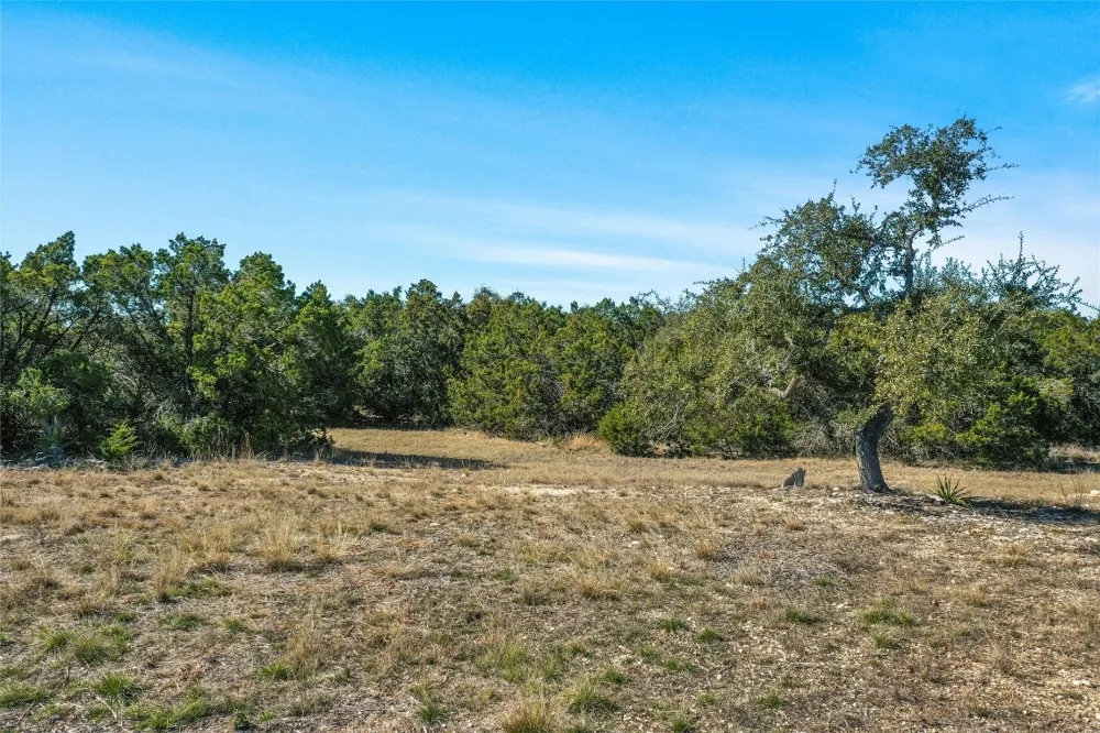 280 Kellog Fischer, TX 78623