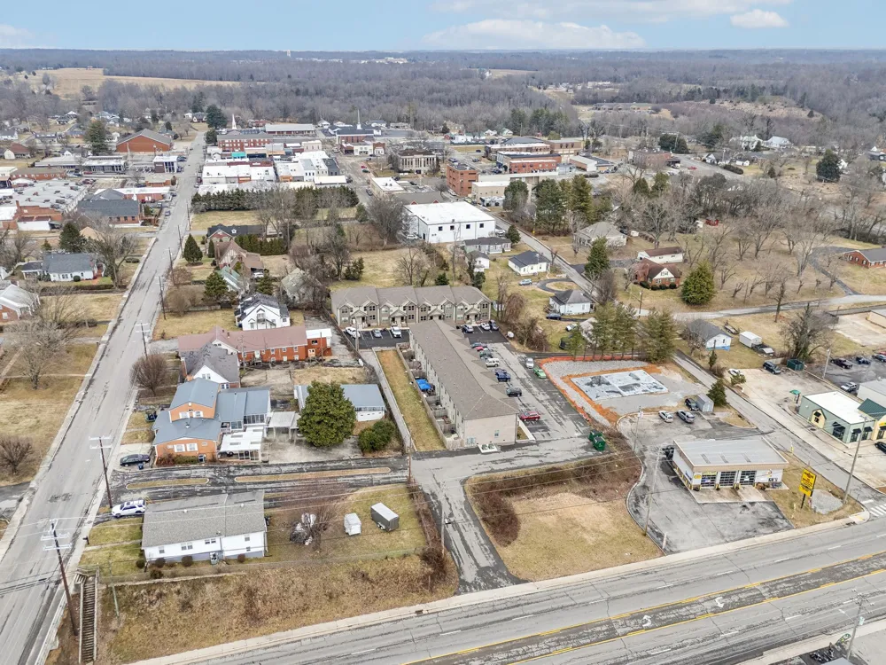 122 W Broad St Smithville, TN 37166